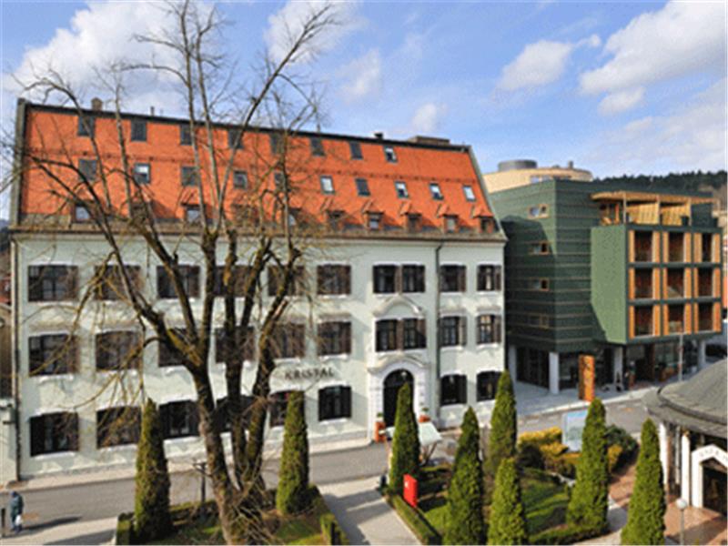 HOTEL KRISTAL 4*