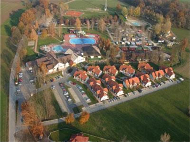 HOTELSKO NASELJE ZELENI GAJ 3*