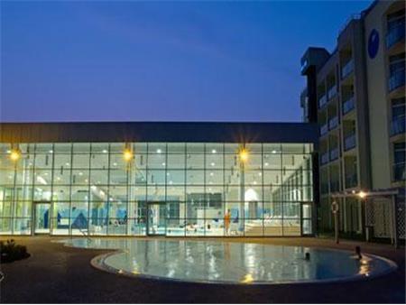 HOTEL ČATEŽ 3*