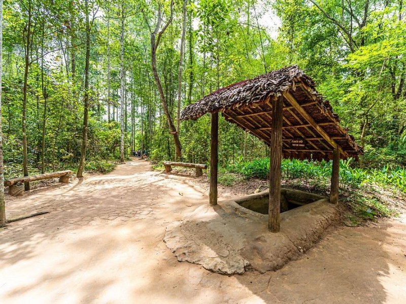 NOVOLETNI ODDIH V VIETNAMU