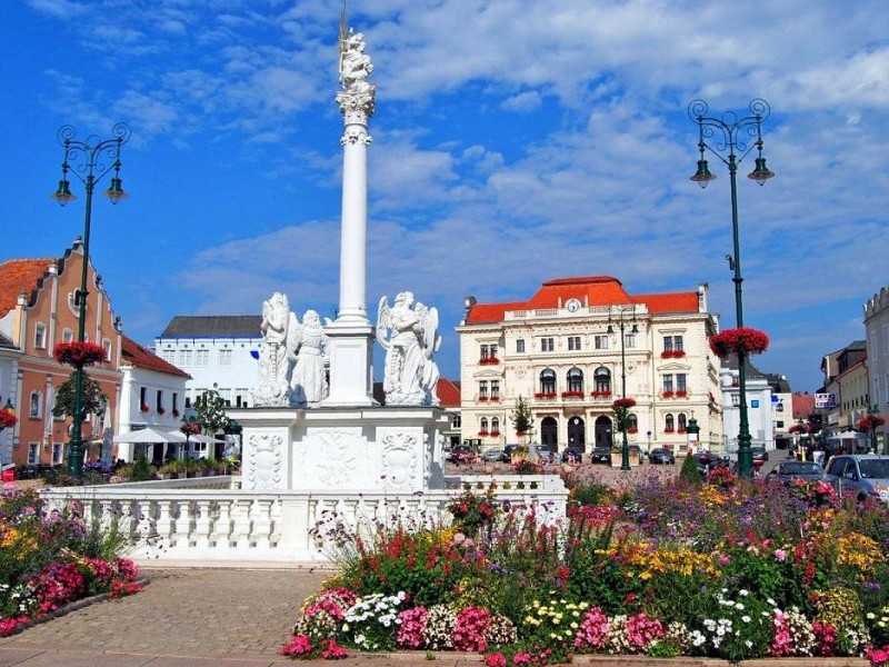 TULLN (cvetlična razstava)