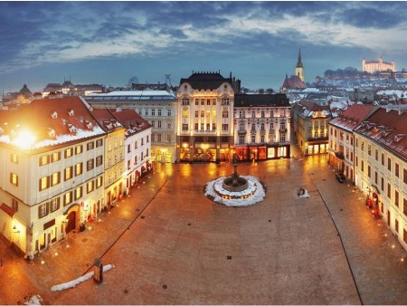 ADVENTNA BRATISLAVA IN BUDIMPEŠTA