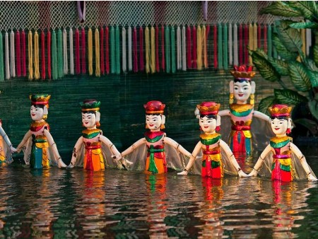 NOVOLETNI ODDIH V VIETNAMU