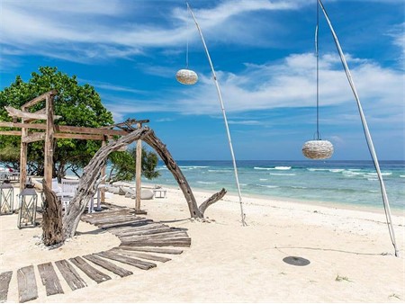 RAJSKI BALI IN POČITNICE NA OTOKIH GILI