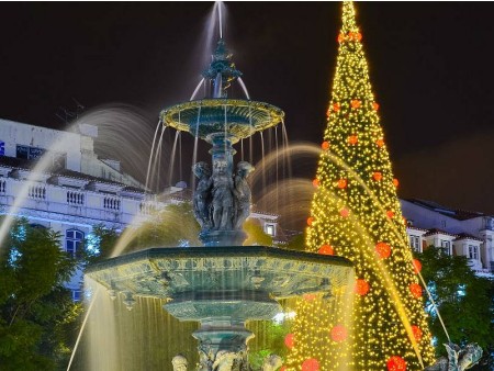 LIZBONA V PRAZNIČNEM UTRIPU