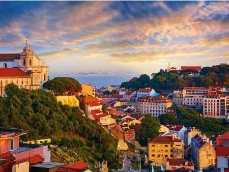 LIZBONA V PRAZNIČNEM UTRIPU