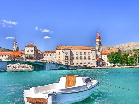 PRAZNIK OLJKE NA BRAČU IN MANDARINE