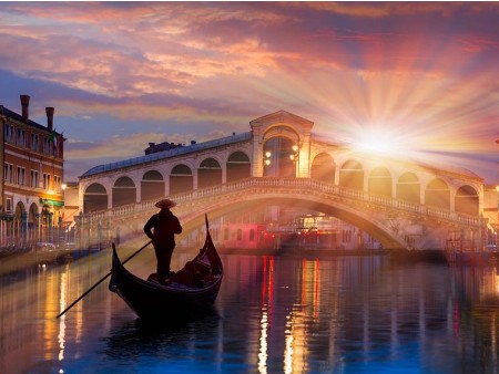 BENETKE - V SOJU PRAZNIČNIH LUČI