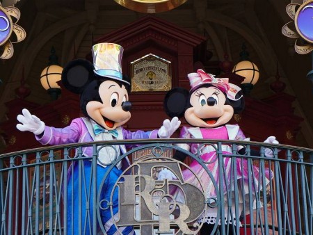 V PARIZ IN DISNEYLAND Z AVTOBUSOM