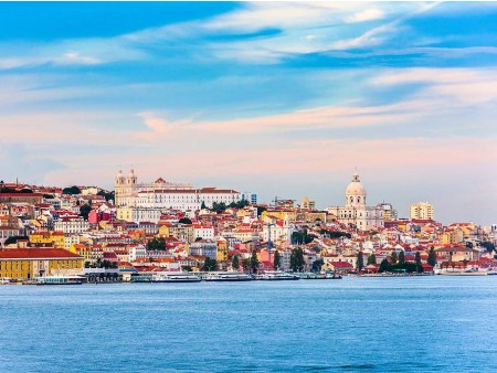 LIZBONA V PRAZNIČNEM UTRIPU