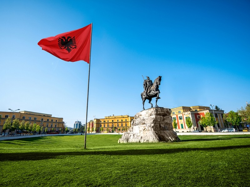 VELIKI ALBANSKI KROG