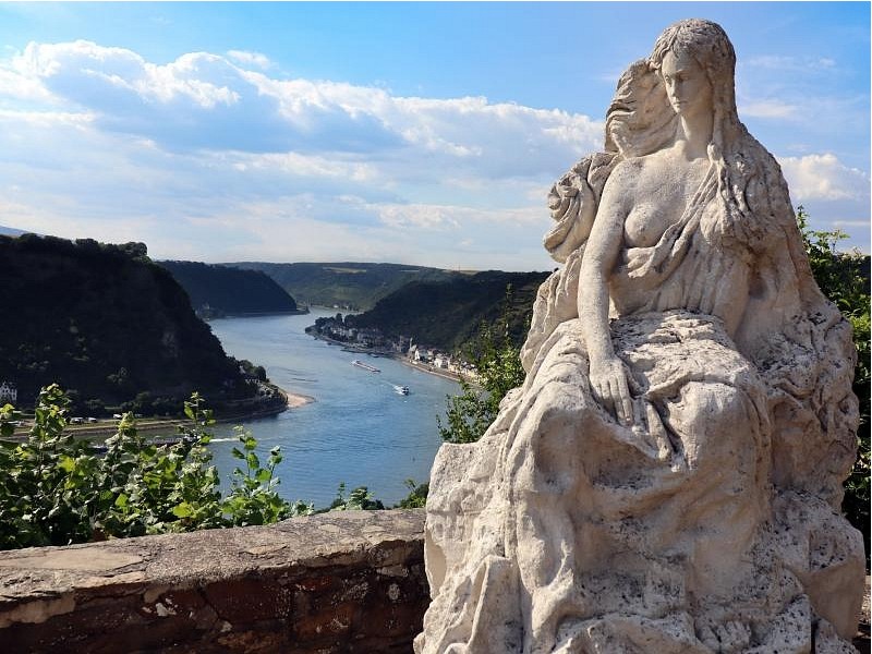 KRIŽARJENJE PO RENU IN NEMŠKA ROMANTIČNA CESTA