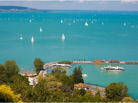 BLATNO JEZERO Z OKOLICO