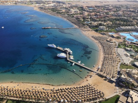 MAKADI BAY