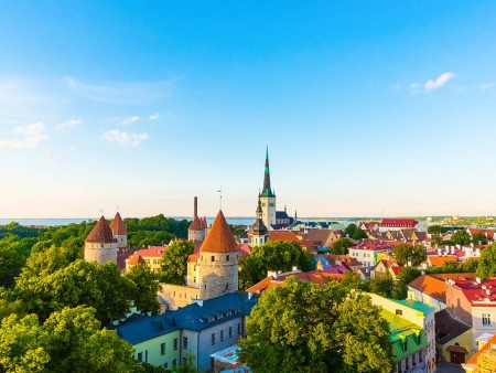 NA POTEP PO SKANDINAVSKIH IN BALTSKIH PRESTOLNICAH, 9 DNI