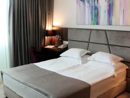 Hotel PARIS 4*