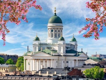 HELSINKI IN BALTSKI DVOJČEK