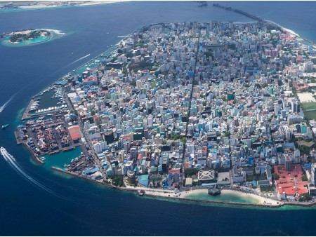 ŠRILANKA IN ODDIH NA MALDIVIH
