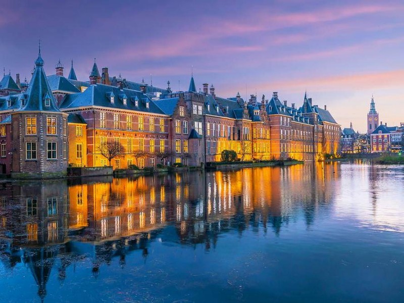NOVOLETNI AMSTERDAM 