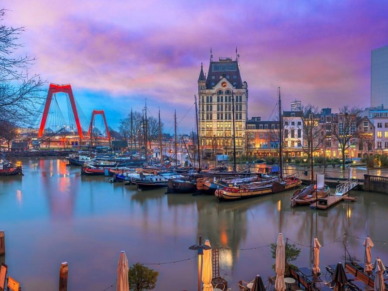 NOVOLETNI AMSTERDAM 